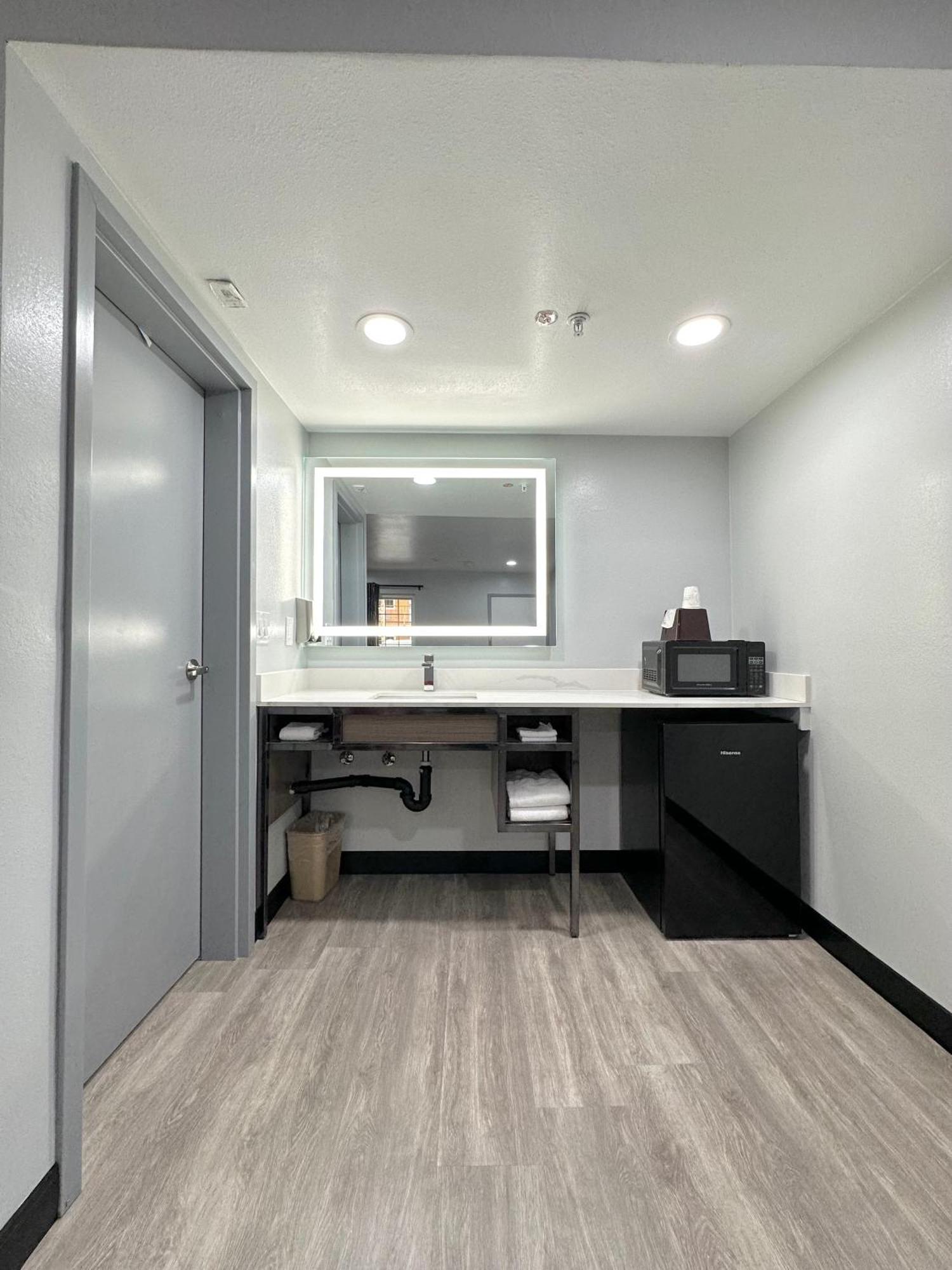 Express Inn & Suites Ontario Airport Luaran gambar