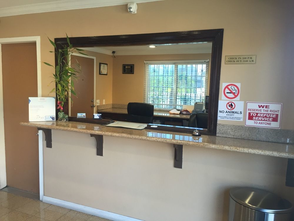 Express Inn & Suites Ontario Airport Luaran gambar